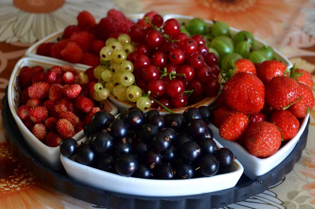 owoce i jagody na potencję